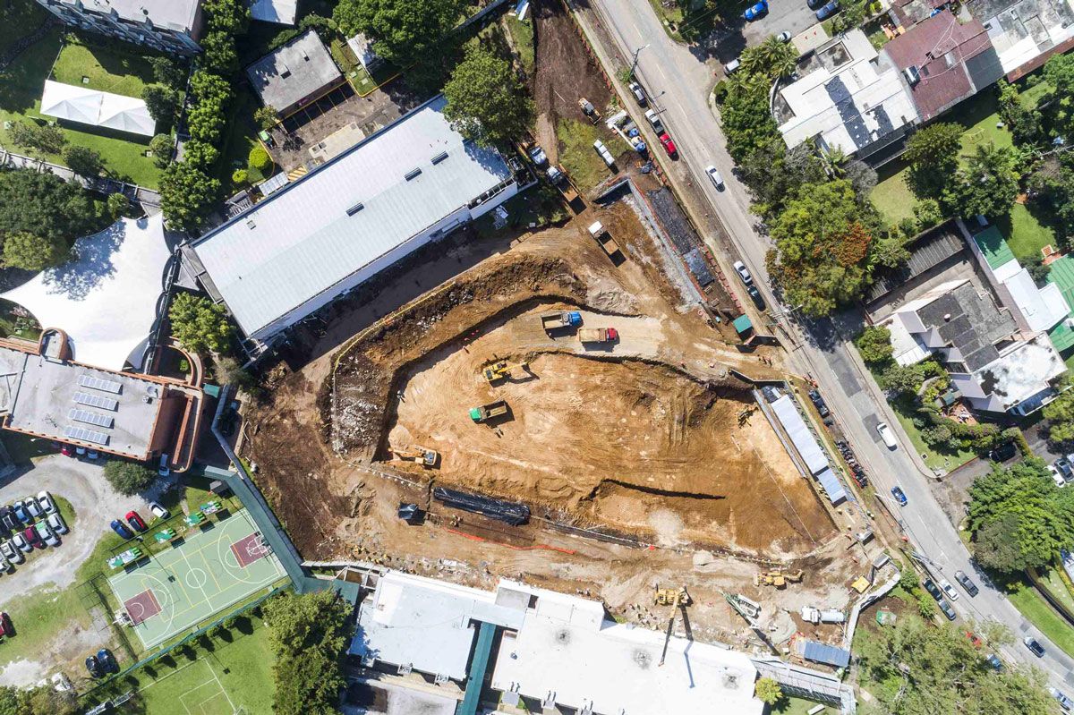 Earthworks Grupo Macro